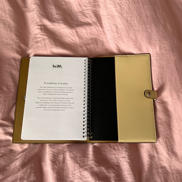 COACH Notebook - Picture 5 of 5